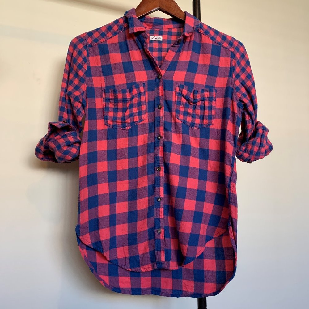 XS Hollister Pink & Navy Button Down Plaid